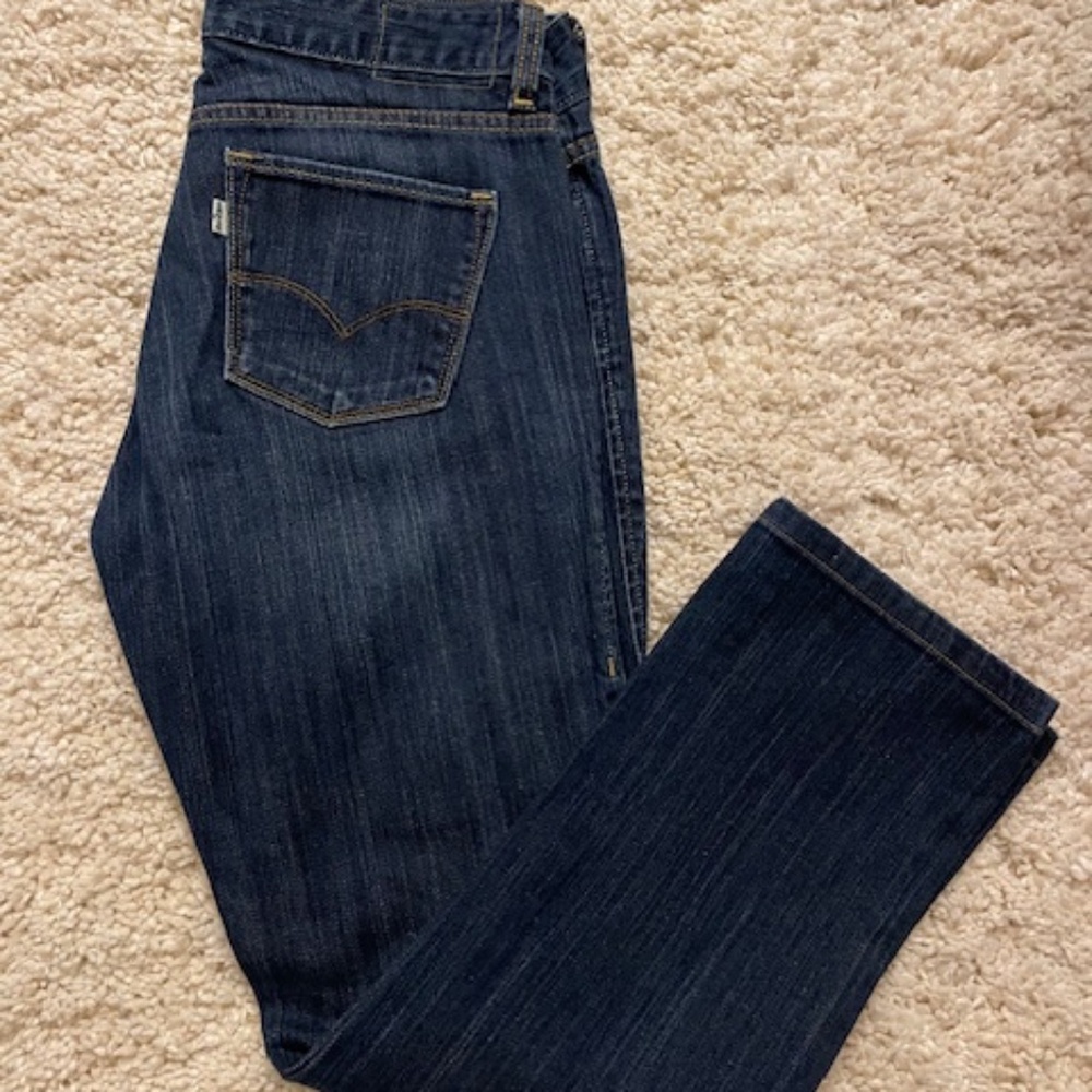 Womans Levis jeans